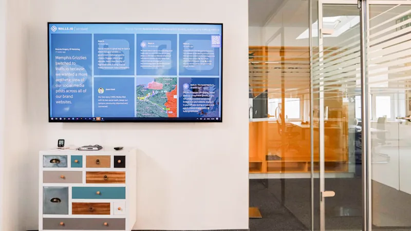 Sinalização digital em ambiente público